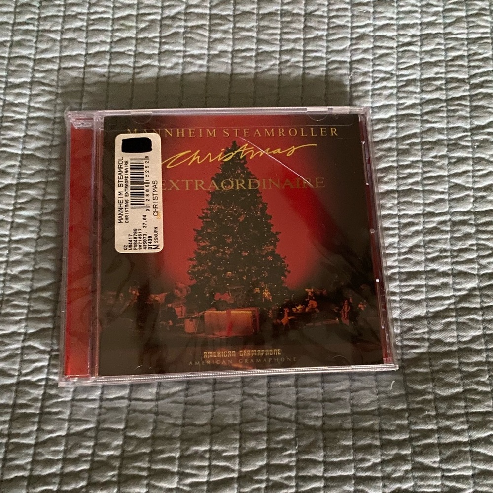 New in Wrapper Mannheim Steamroller Christmas Extraordinaire CD